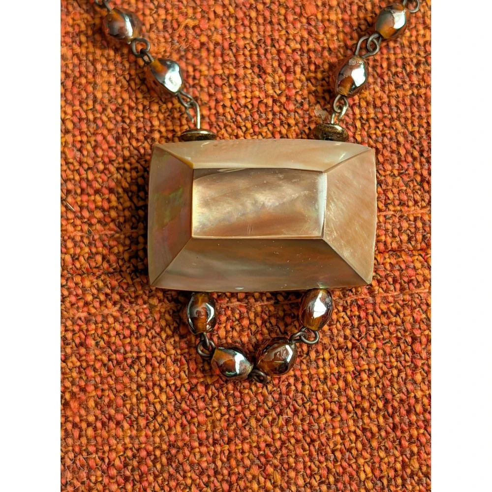 VTG Mother of‎ Pearl Shell Statement Necklace Iridescent Beaded Chain Browns MOP